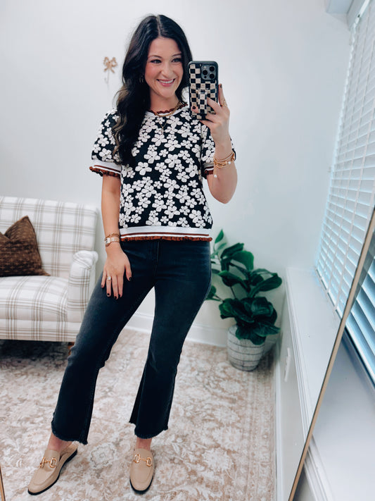 Flower Embossing Puff Sleeve Knit Top