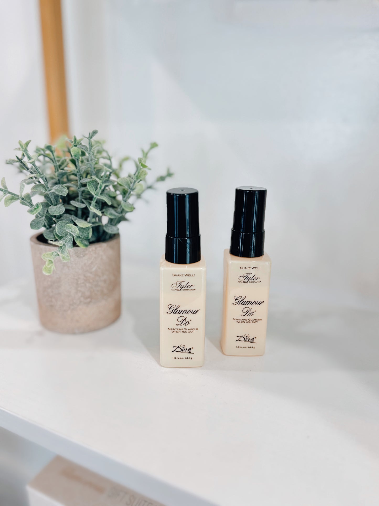 Glamour Do Spray Tyler Candle - Diva