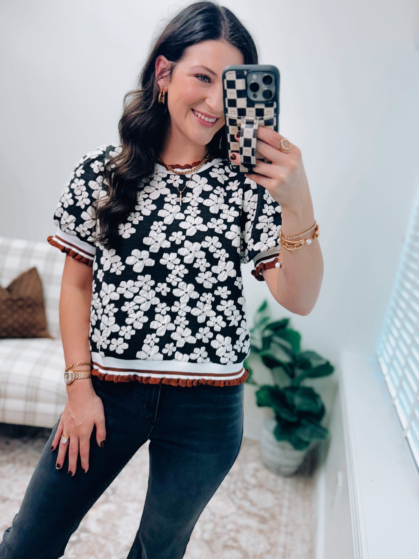 Flower Embossing Puff Sleeve Knit Top