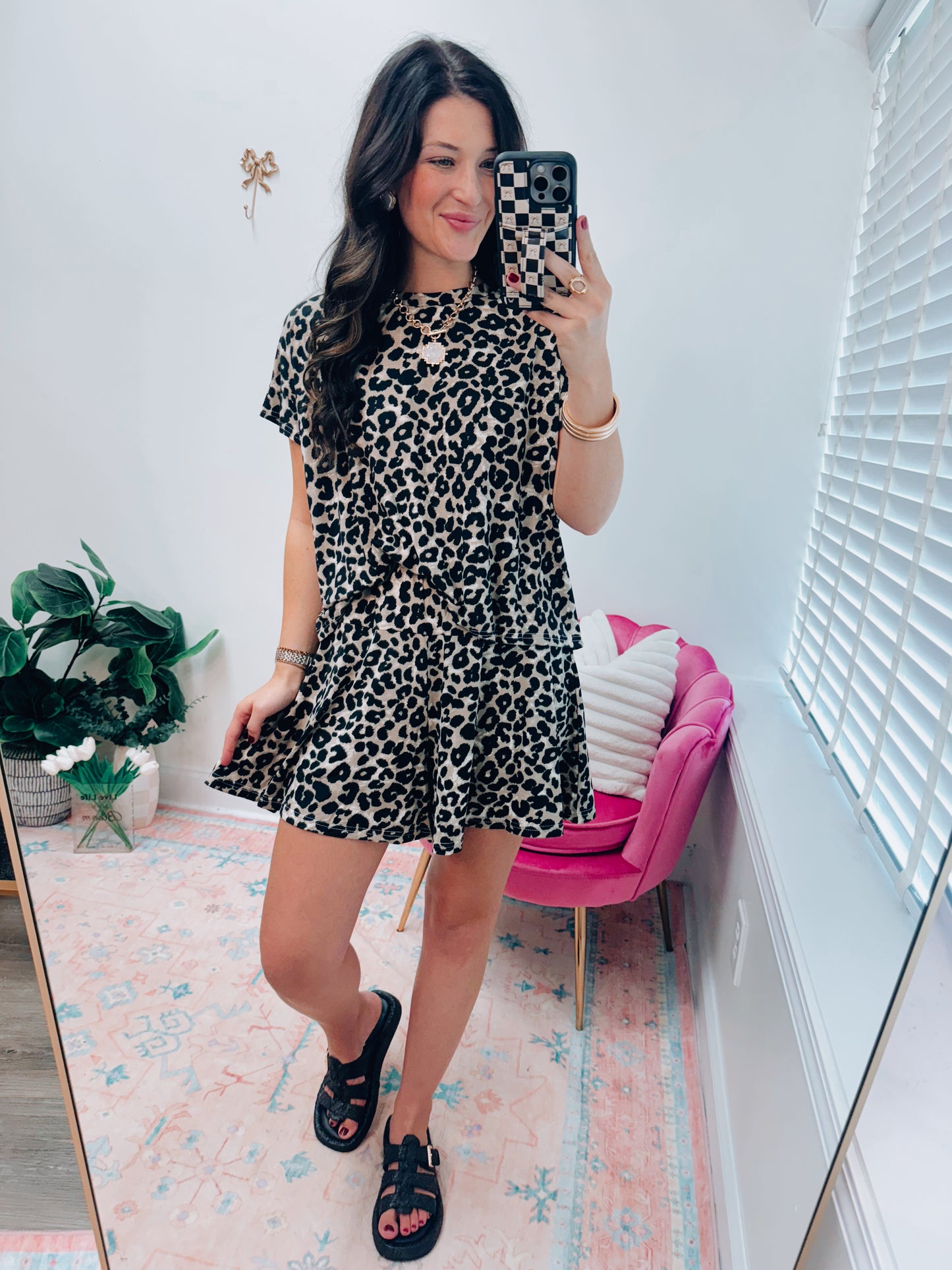 Comfy Casual Leopard Shorts Set