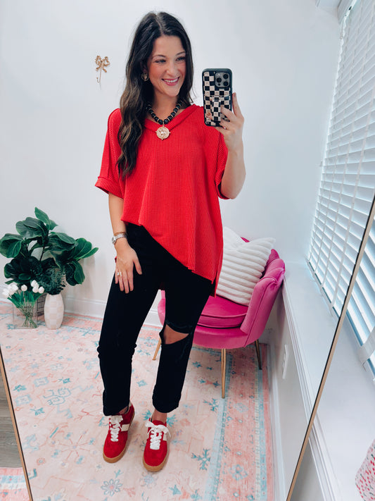 CURVY Ruby Ribbed V-Neck Oversized Top