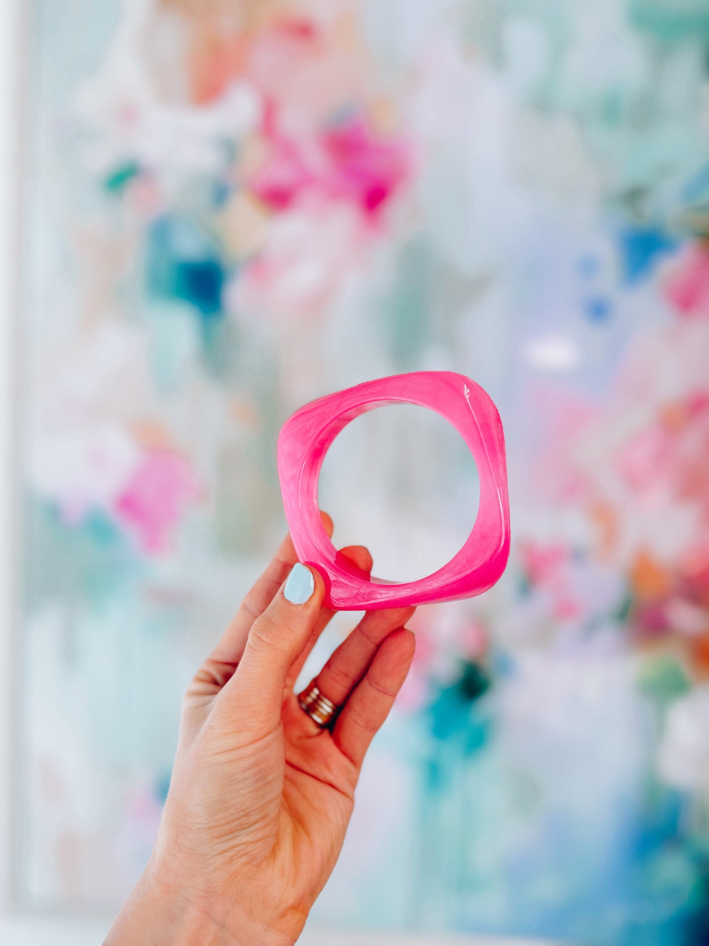 Rue Chunky Acrylic Bangle - Fuchsia