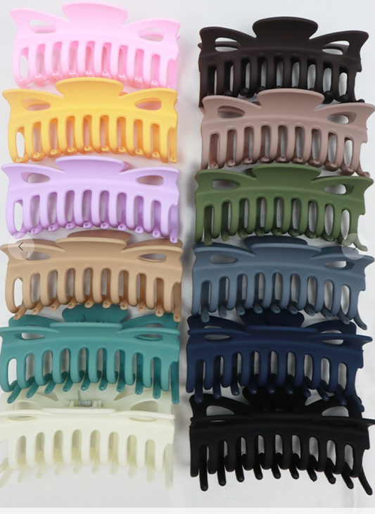 Matte Jumbo Hair Claw Clip