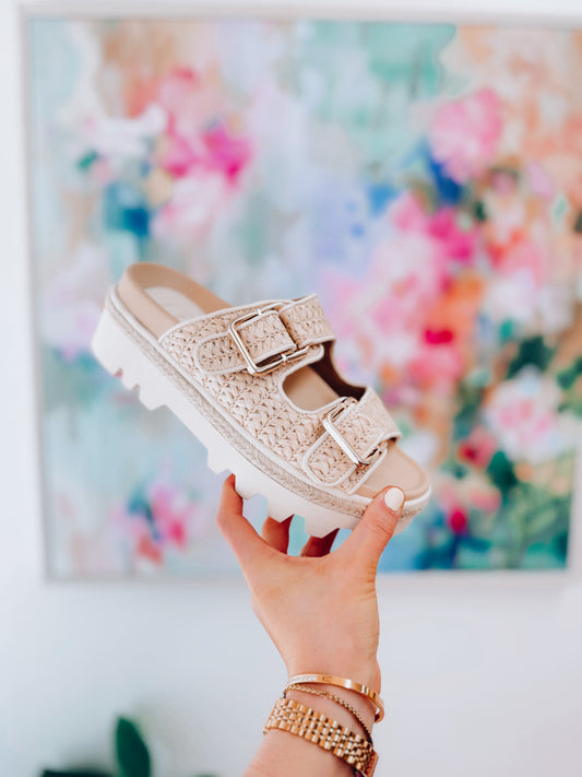 XYLA Raffia Platform