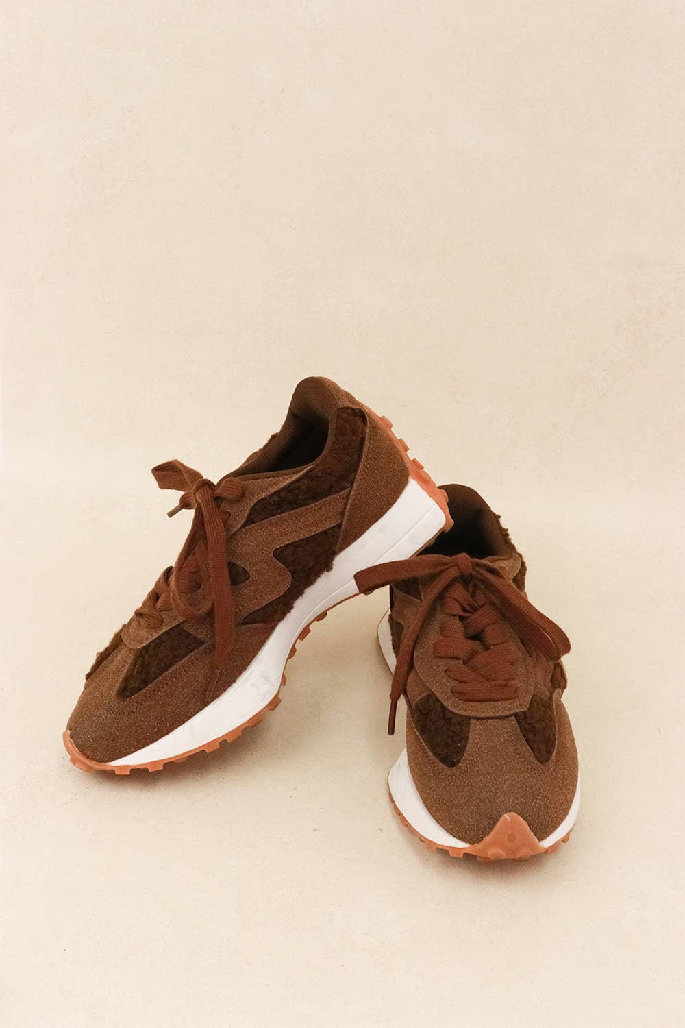 DOORBUSTER Teddy Chocolate Sneaker