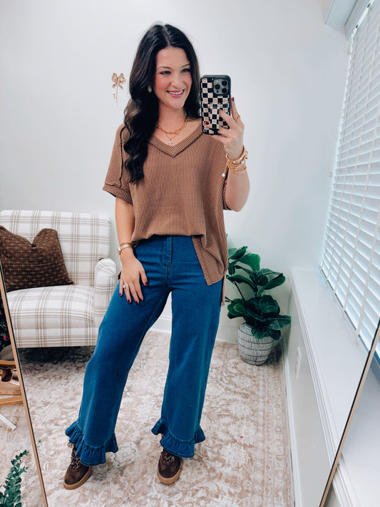 CURVY Caramel Ribbed V-Neck Oversized Top