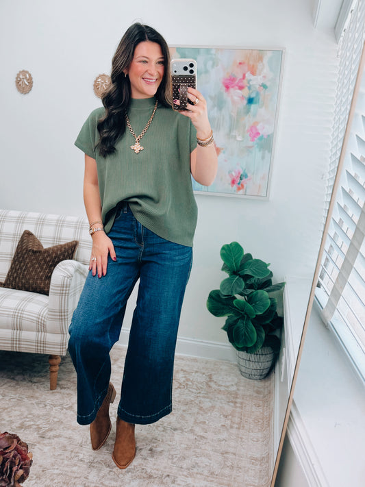 Veda Ribbed Mock Neck Top - Olive