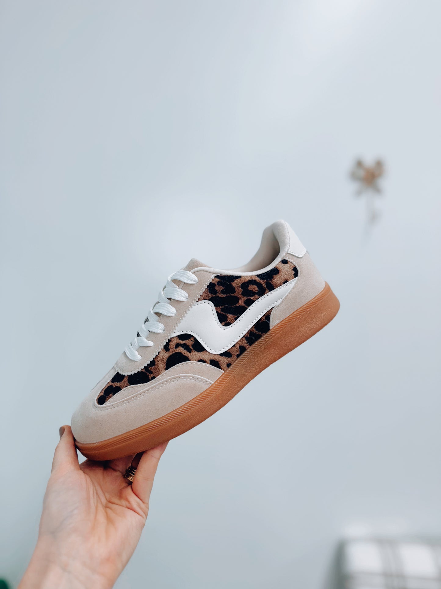 Lila Leopard Sneakers