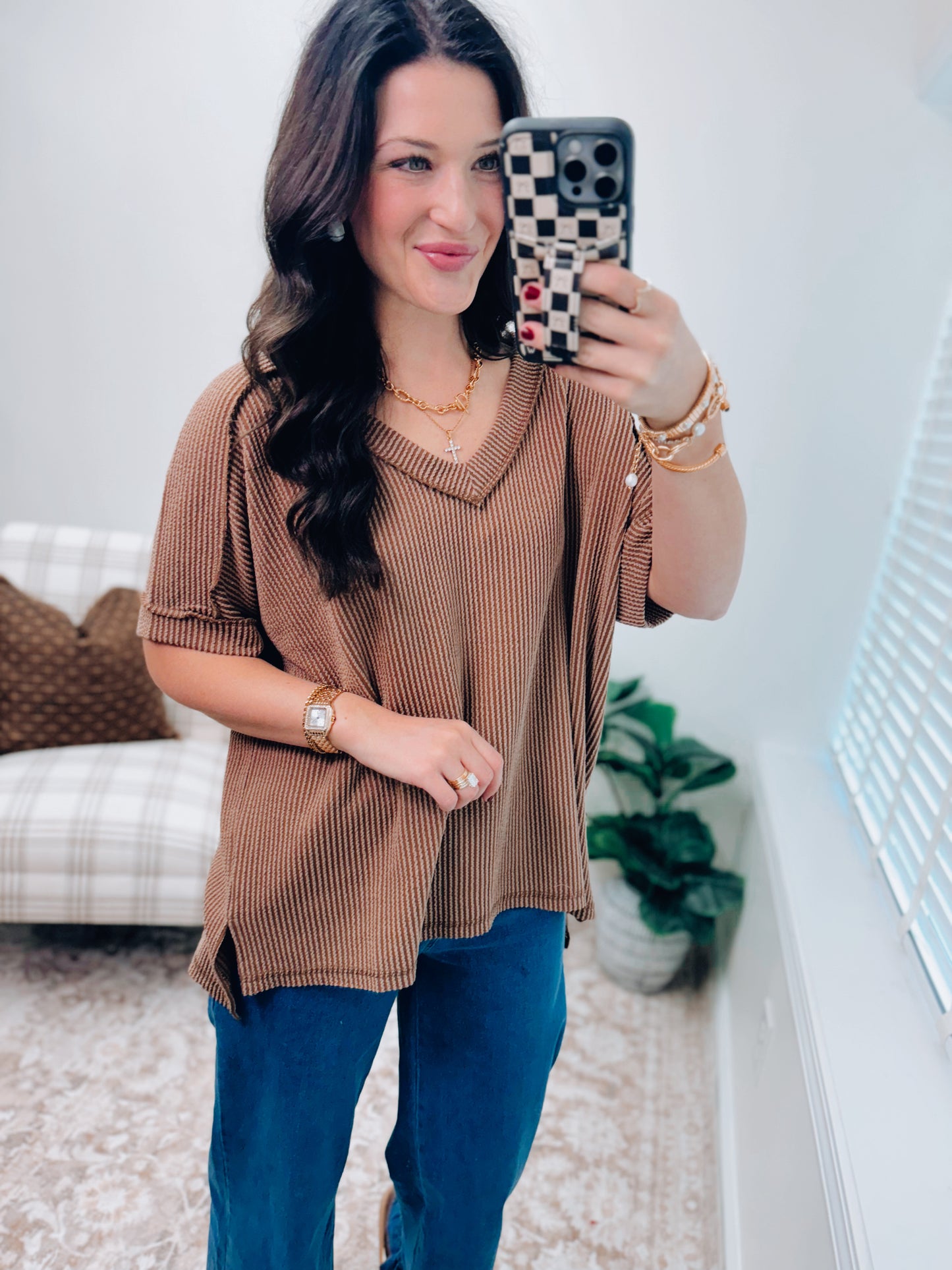 CURVY Caramel Ribbed V-Neck Oversized Top