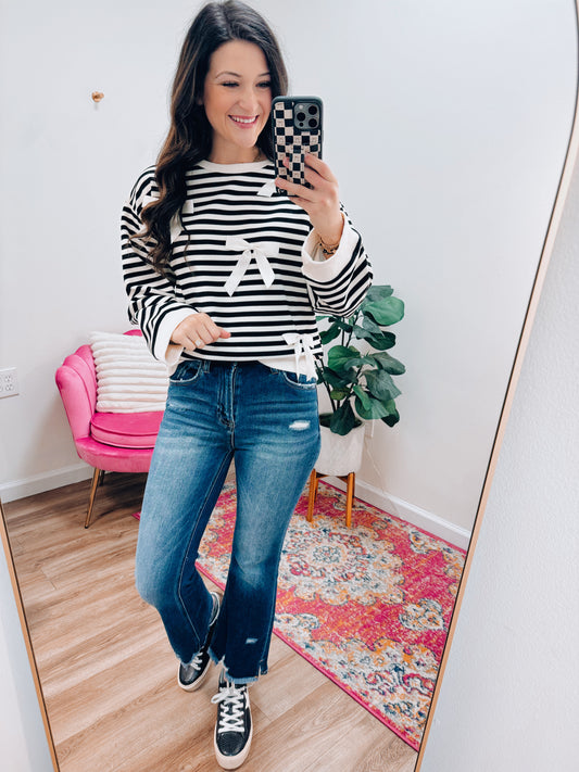 Bow's & Stripes Black Top