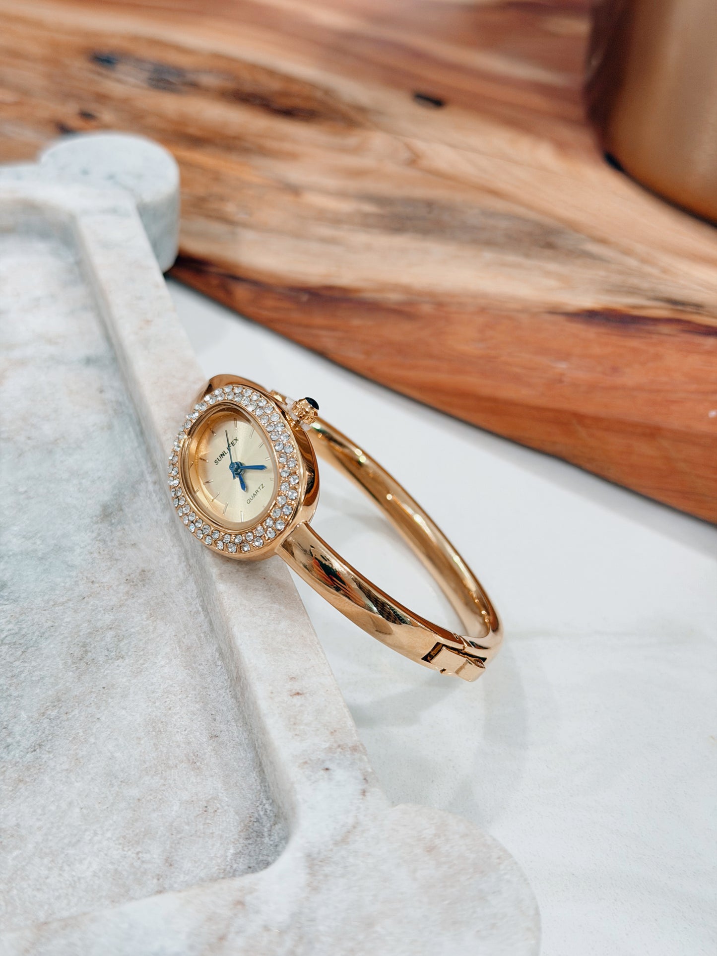 Reese Oval Vintage Diamond Gold Watch