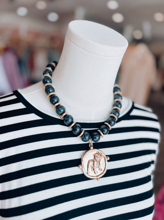 Chunky Chain Bulldog Coin Necklace - Black