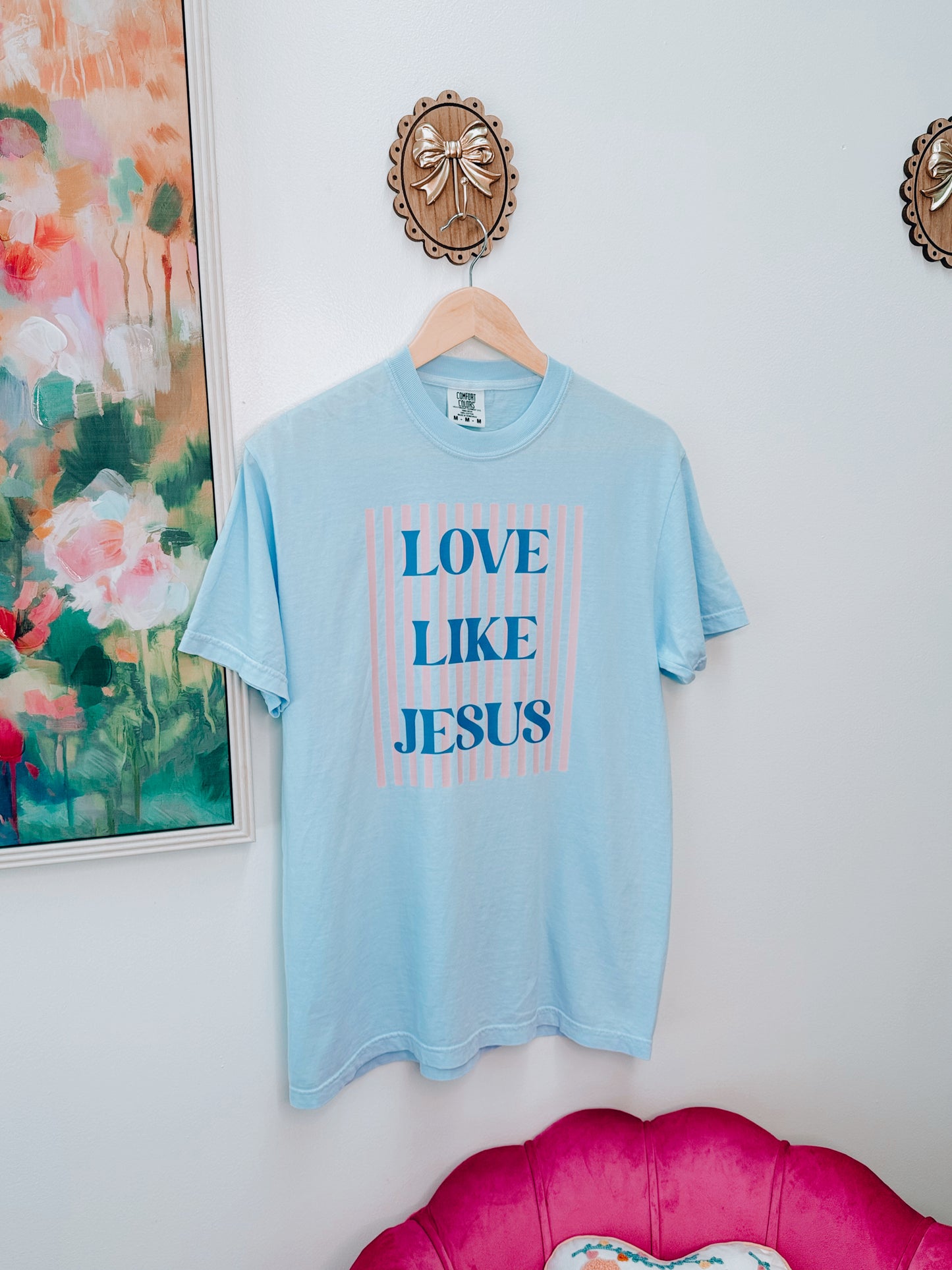 Love Like Jesus Graphic Tee