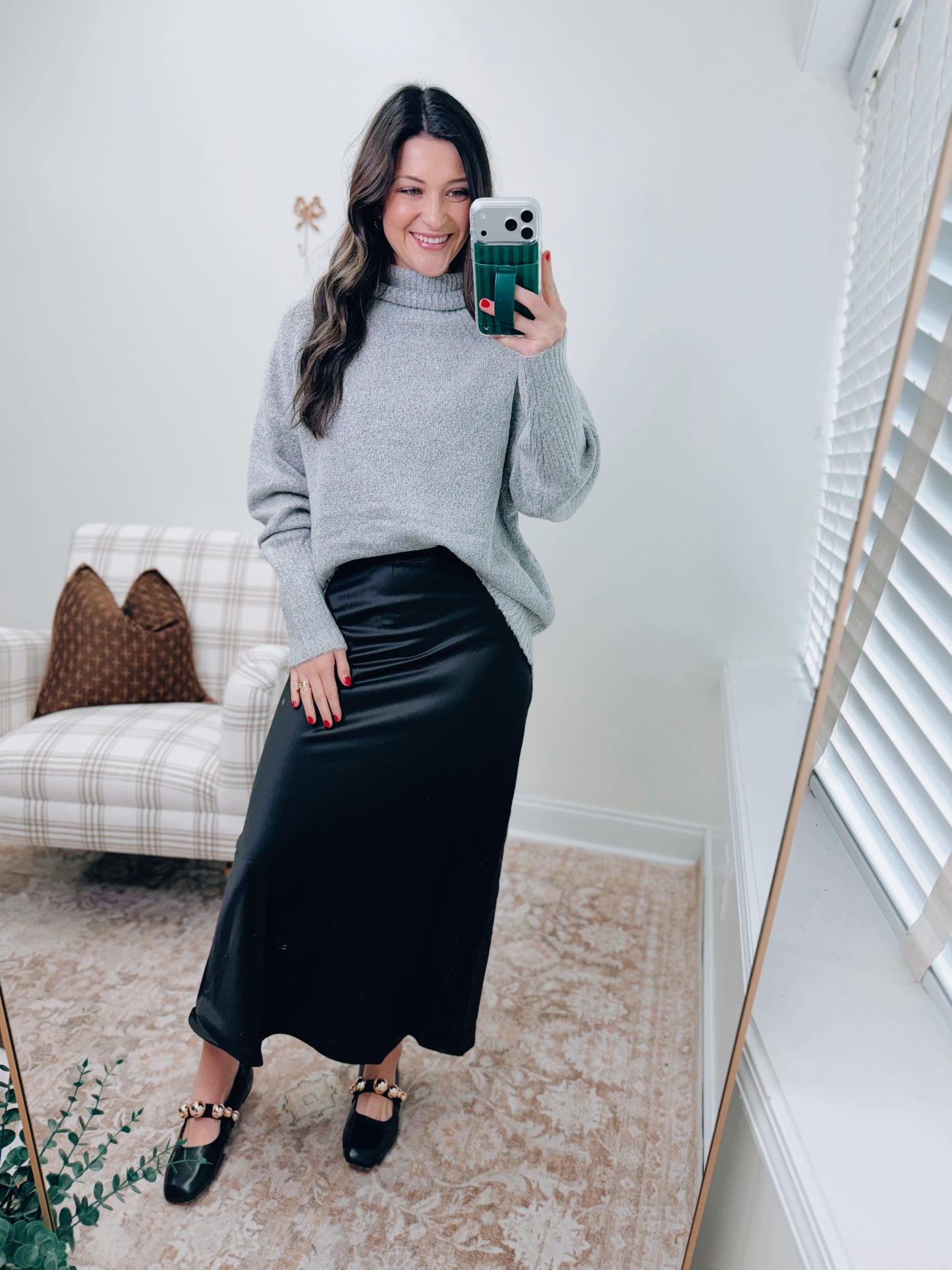 Veda Satin Midi Skirt - Black