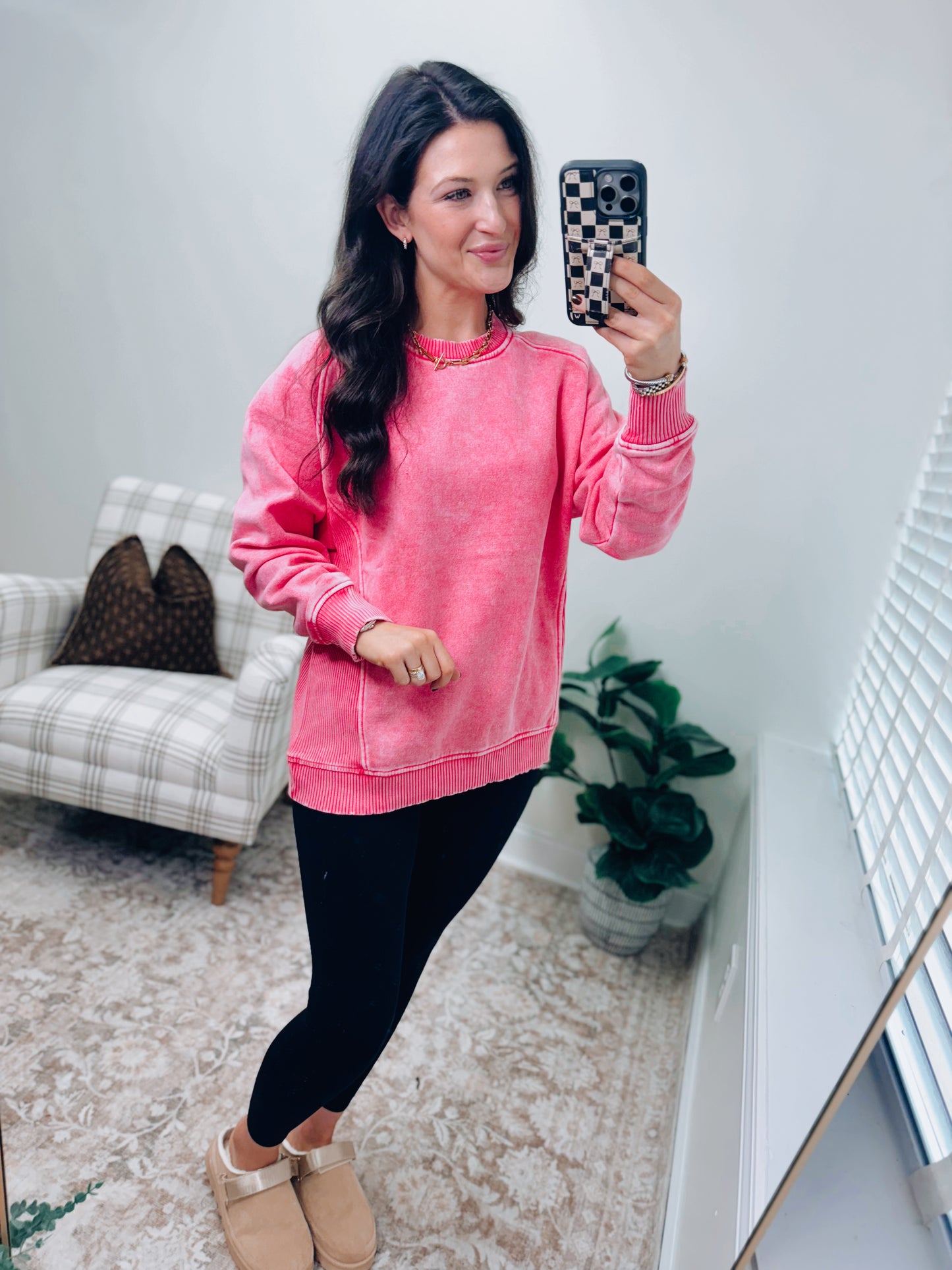 CURVY | DOORBUSTER Mineral Wash Sweatshirt Crew - Fuschia