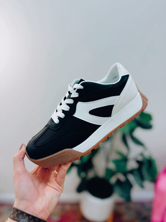 Arizona Street Sneaker - Black