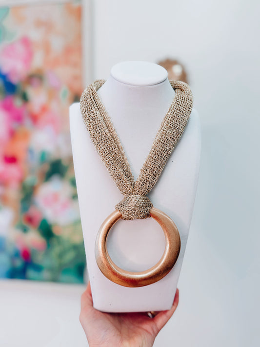 Geometric & Chunky Ring Mesh Necklace