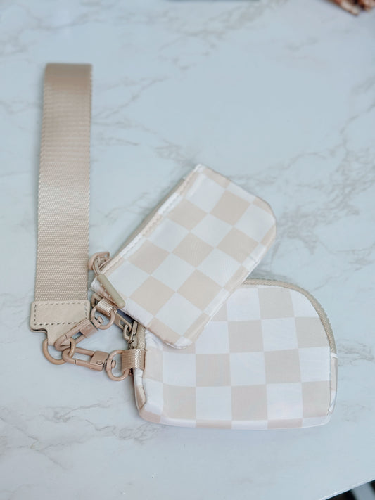 Kenzie Card Holder Key Chain Wristlet - Checkered