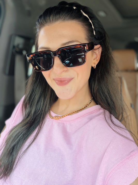 Rowan Chic Sunglasses - Black Lens