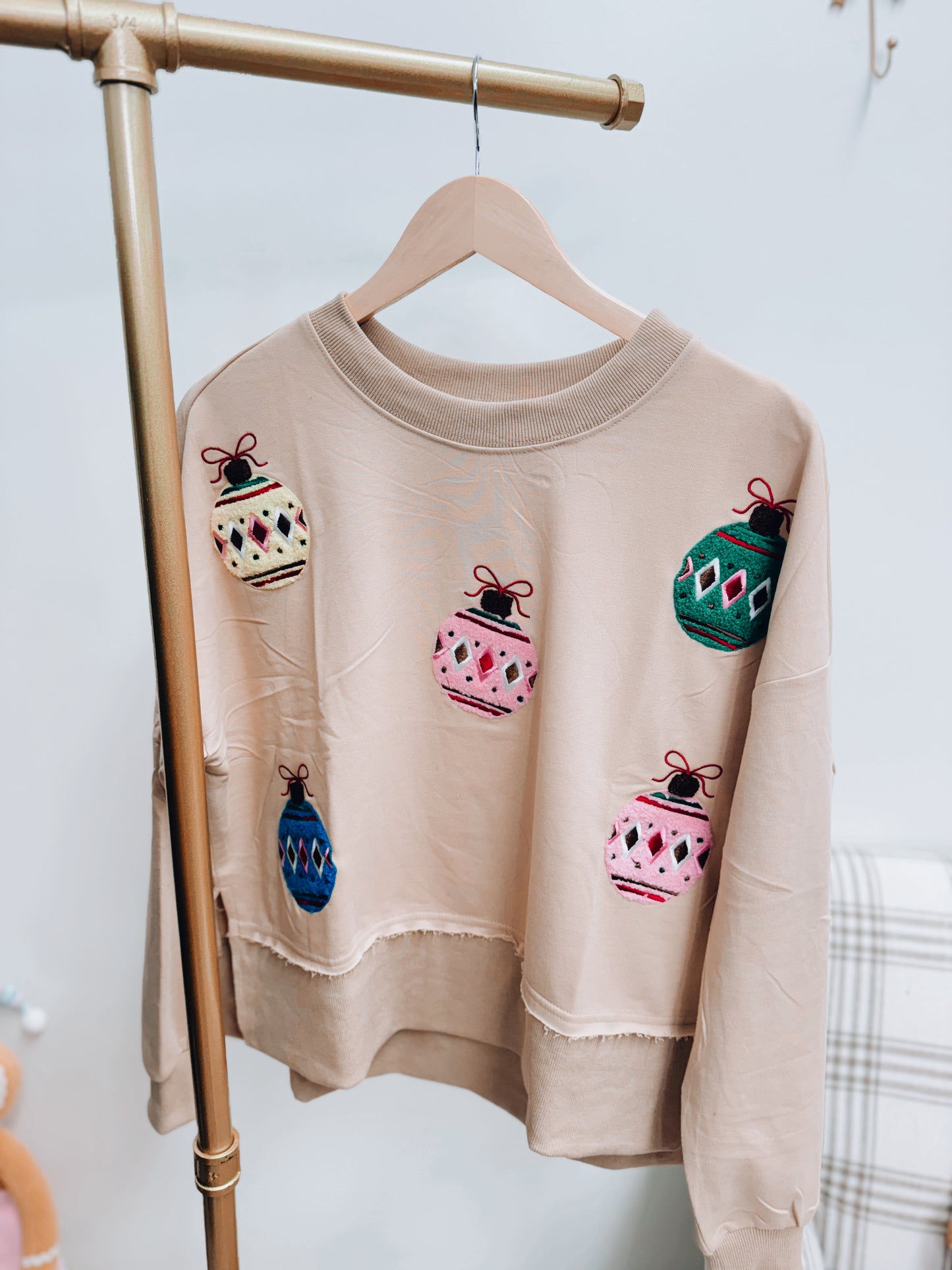 CURVY Ornament Christmas Crewneck