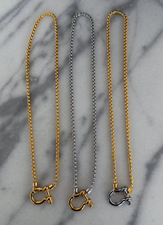 Gold Plated Horseshoe Chain Necklace