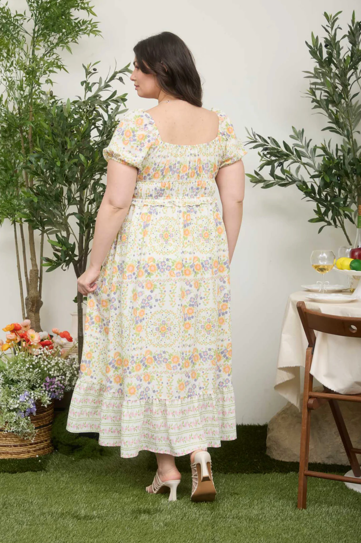 CURVY Floral Sweetheart Midi Dress