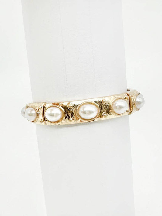 Oval Pearl Gold Stretch Bangle