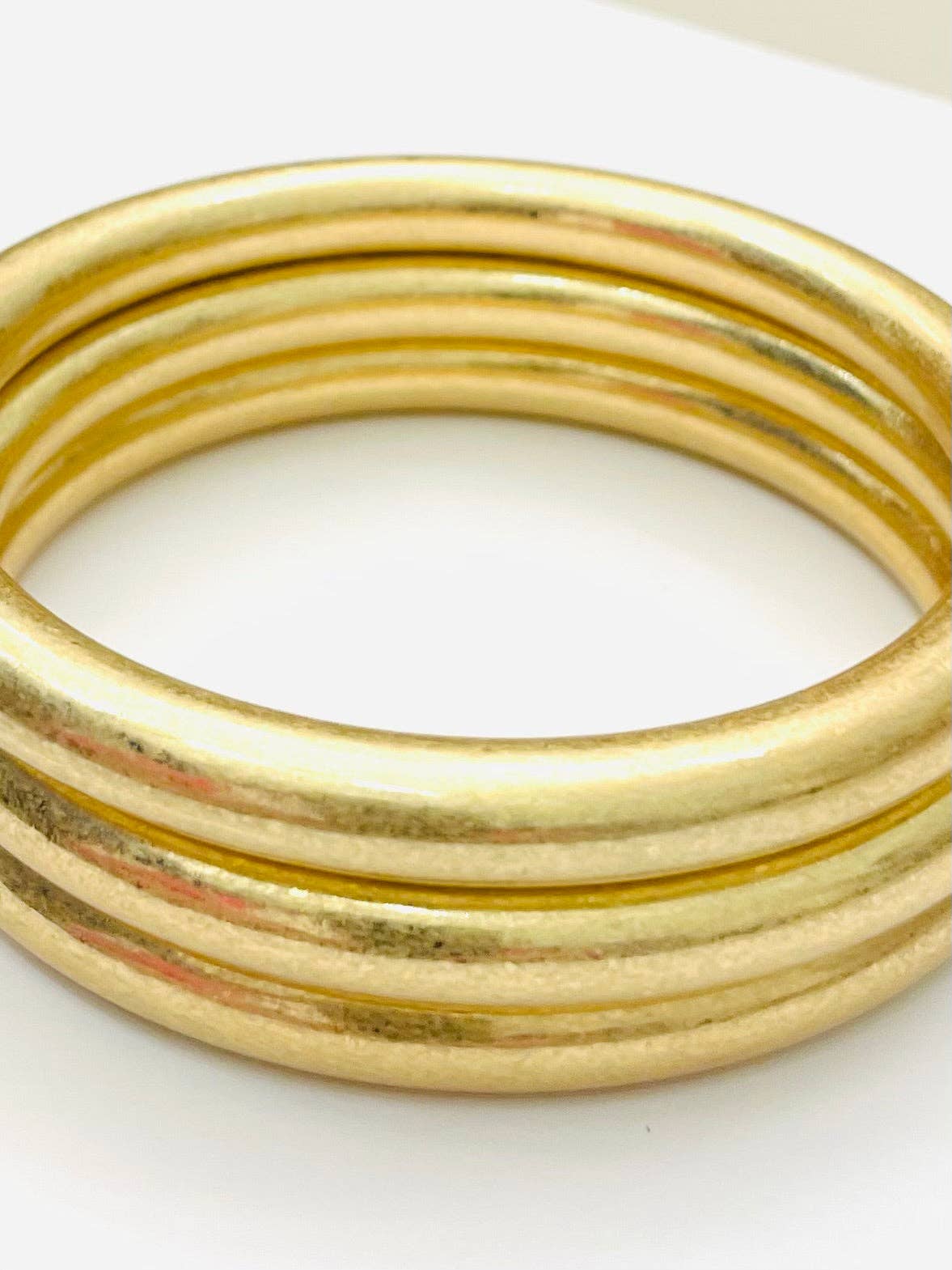 CHIC Bold Vintage Bangles - Matte Gold