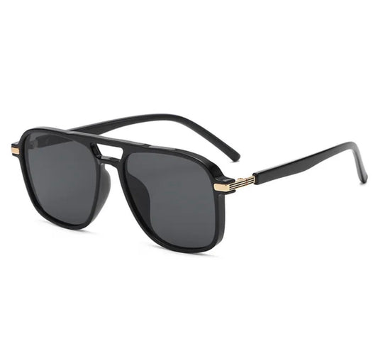 Holly Sunglasses - Black Lens